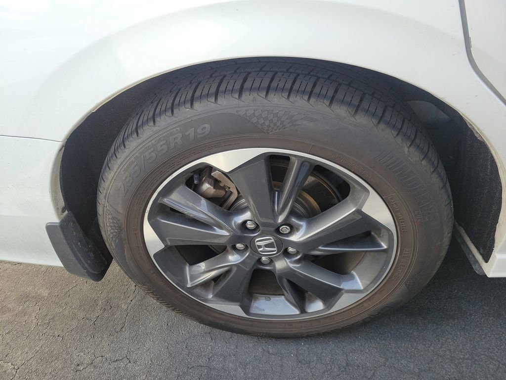 Used 2023 Honda Odyssey Elite image 12