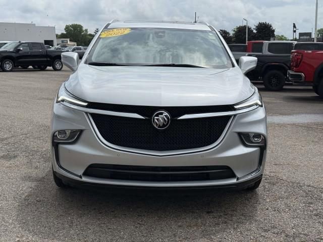 Used 2022 Buick Enclave Essence w/ Experience Buick Package AWD/4WD image 3