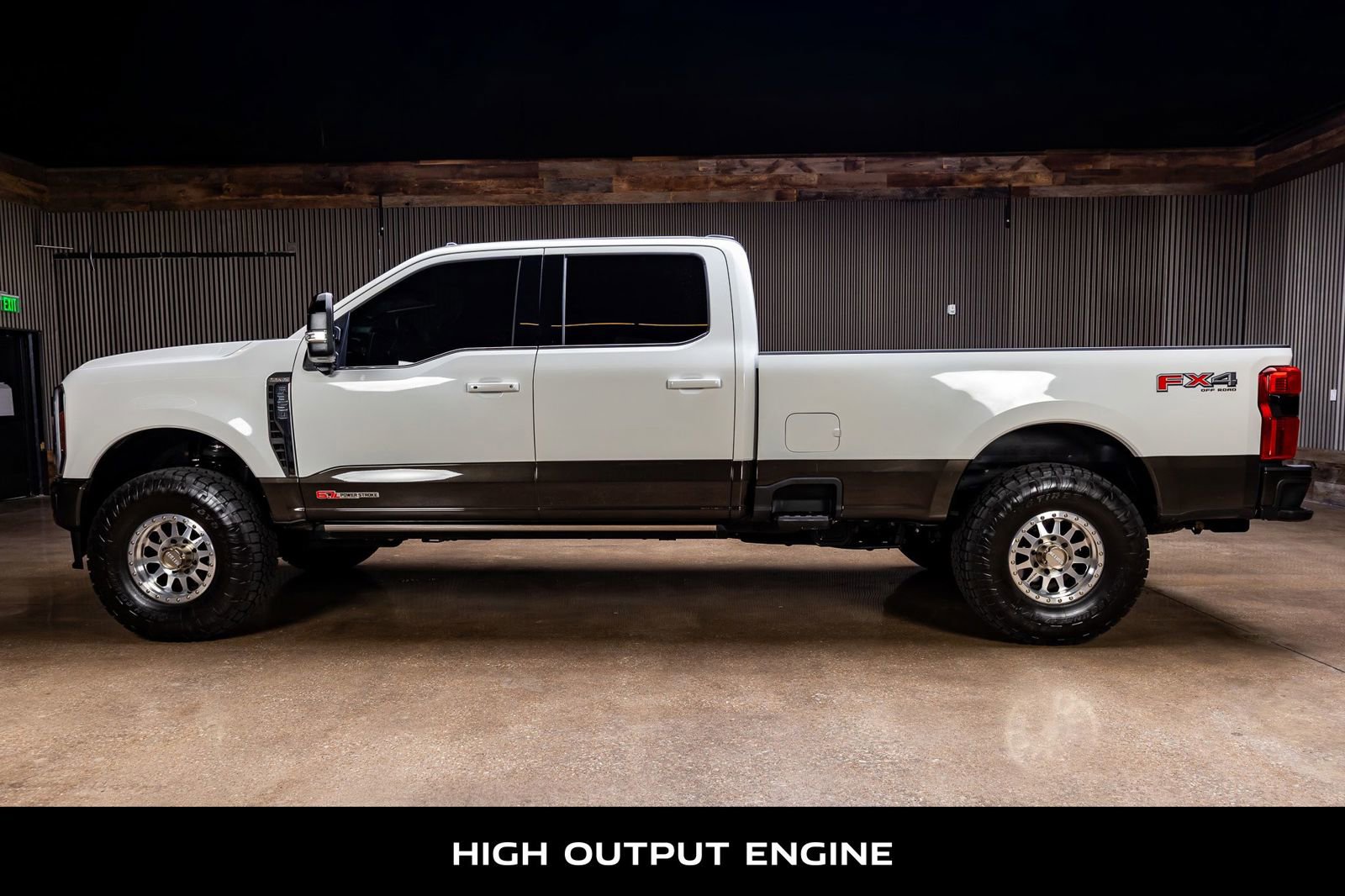 Used 2025 Ford F350 King Ranch w/ FX4 Off-Road Package image 5