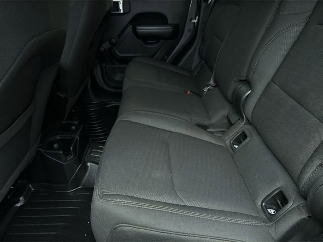 Used 2020 Jeep Gladiator Sport AWD/4WD image 11