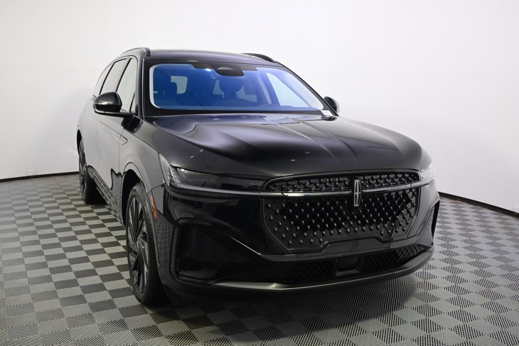 New 2026 Lincoln Nautilus Reserve w/ Jet Appearance Package AWD/4WD image 9