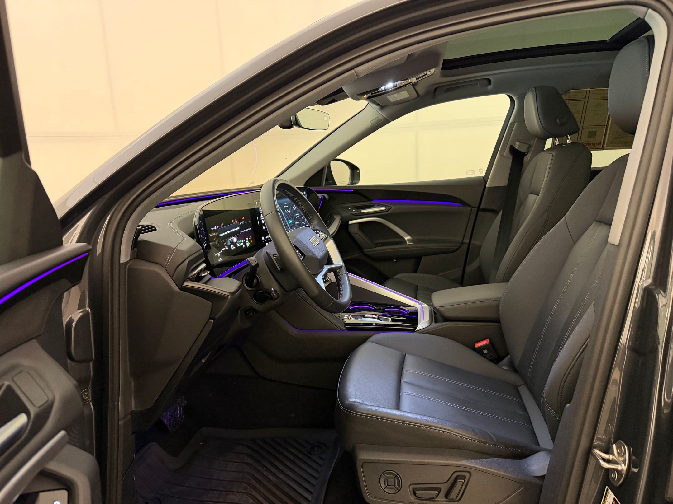 Certified 2025 Audi Q5 Premium w/ Convenience Package AWD/4WD image 5