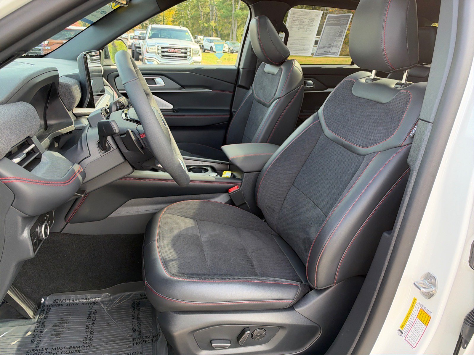 Used 2026 Ford Explorer ST AWD/4WD image 8