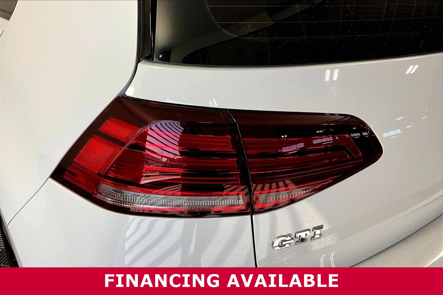Used 2018 Volkswagen GTI Autobahn FWD image 20
