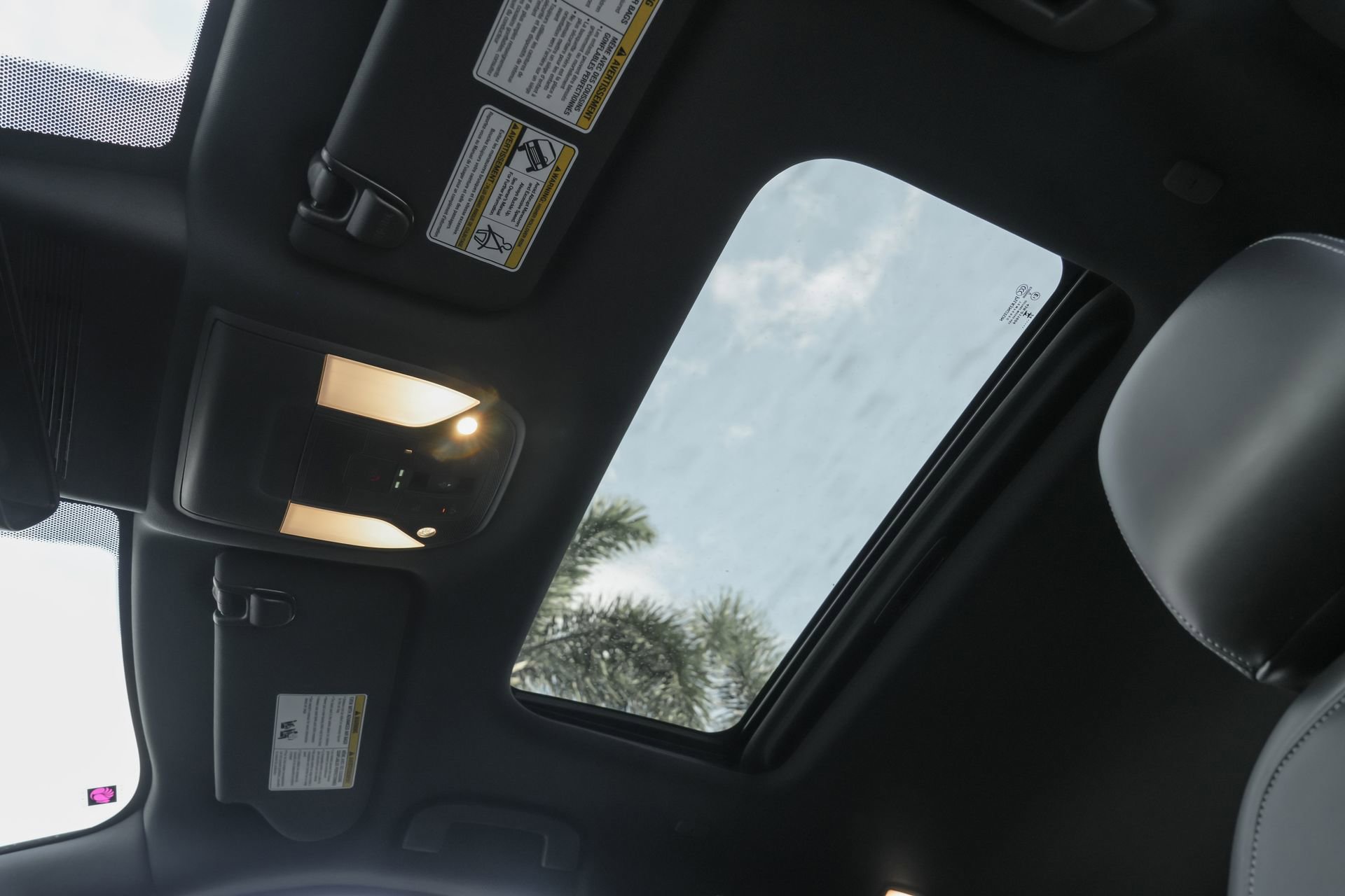 Used 2025 INFINITI QX55 Luxe w/ Cargo Package image 19