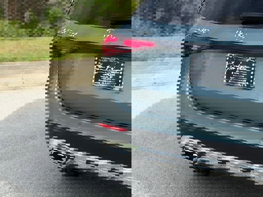 Used 2025 Mercedes-Benz GLC 300 image 14