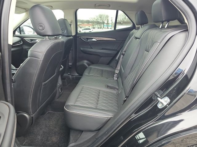 Used 2023 Buick Envision Avenir AWD/4WD image 32