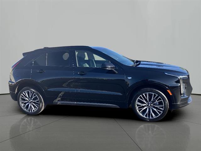 Certified 2024 Cadillac XT4 Sport AWD/4WD image 5