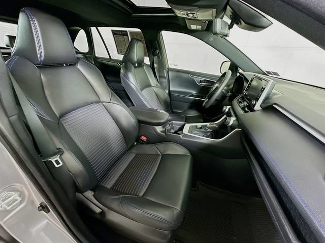 Used 2021 Toyota RAV4 XSE AWD/4WD image 29