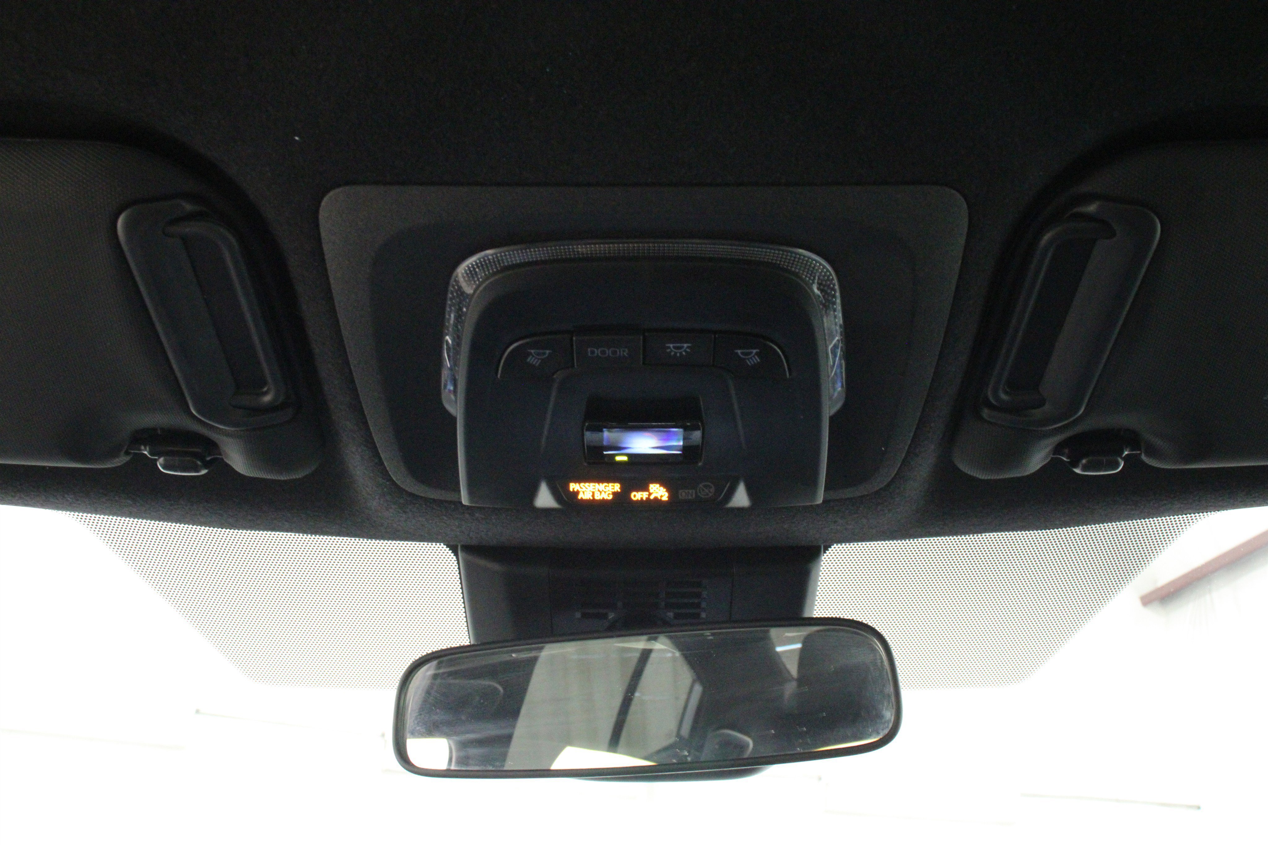 Used 2025 Toyota Corolla SE image 22