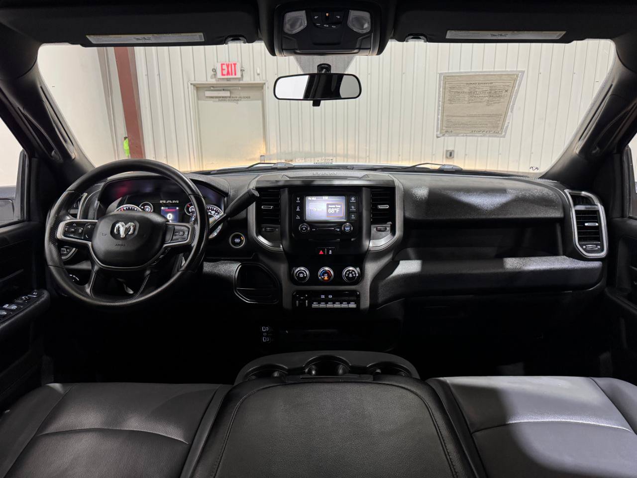 Used 2024 RAM 3500 Tradesman w/ Chrome Appearance Group AWD/4WD image 20