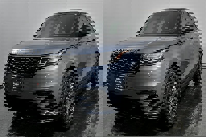 Used 2023 Land Rover Range Rover Velar R-Dynamic S image 5