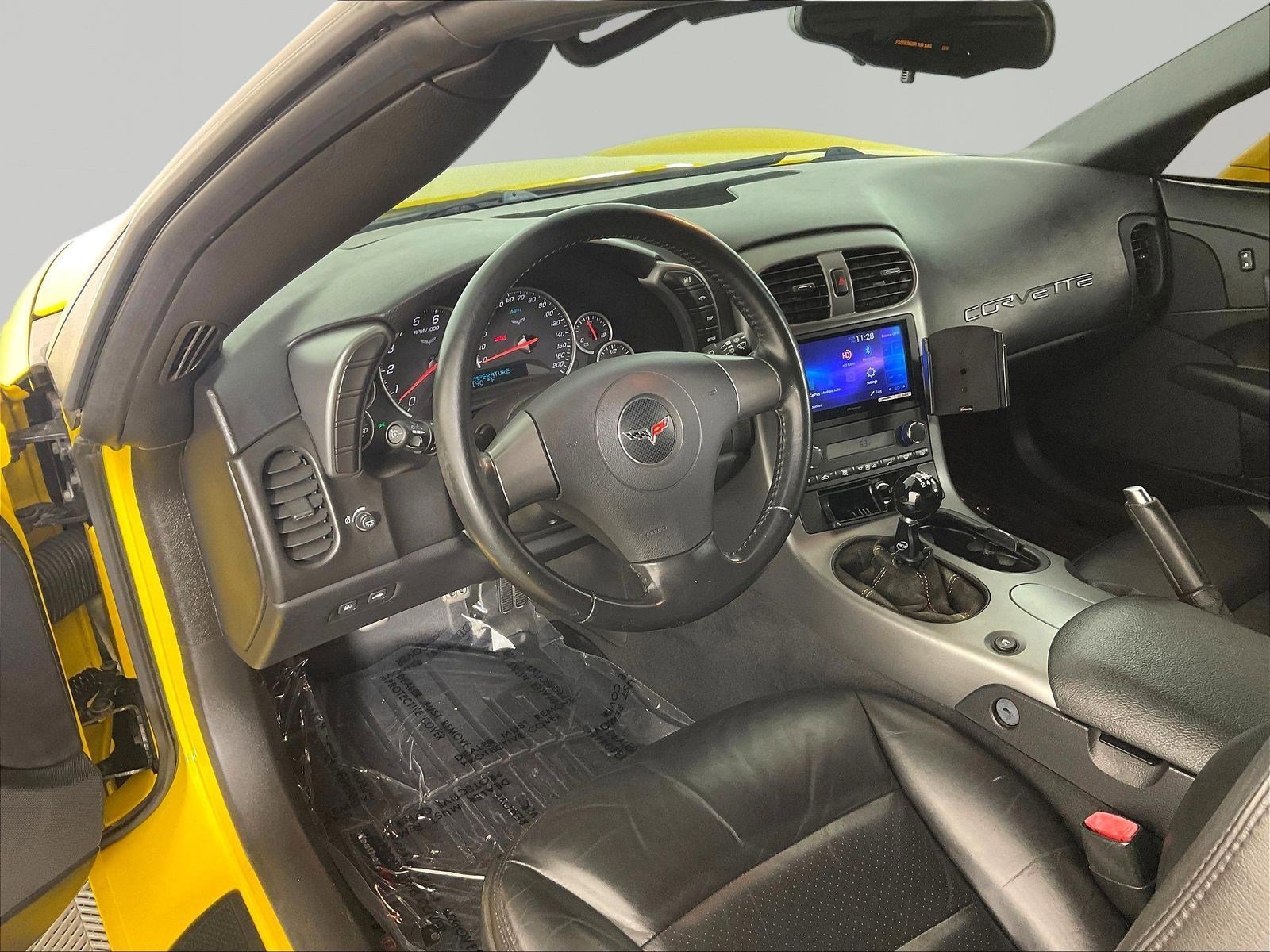 Used 2006 Chevrolet Corvette Coupe w/ Preferred Equipment Group RWD image 15