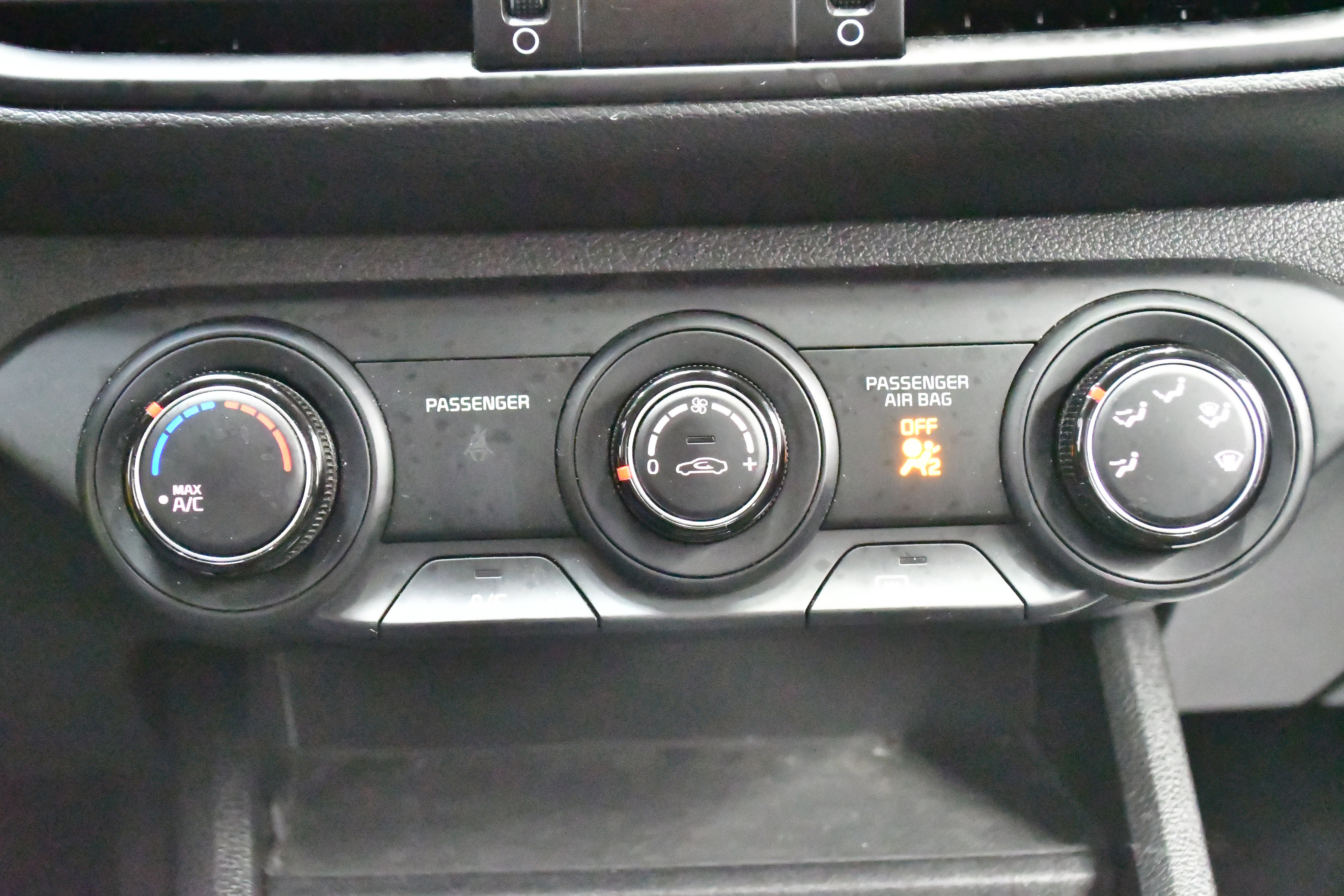 Used 2023 Kia Forte LXS w/ LXS Technology Package image 40