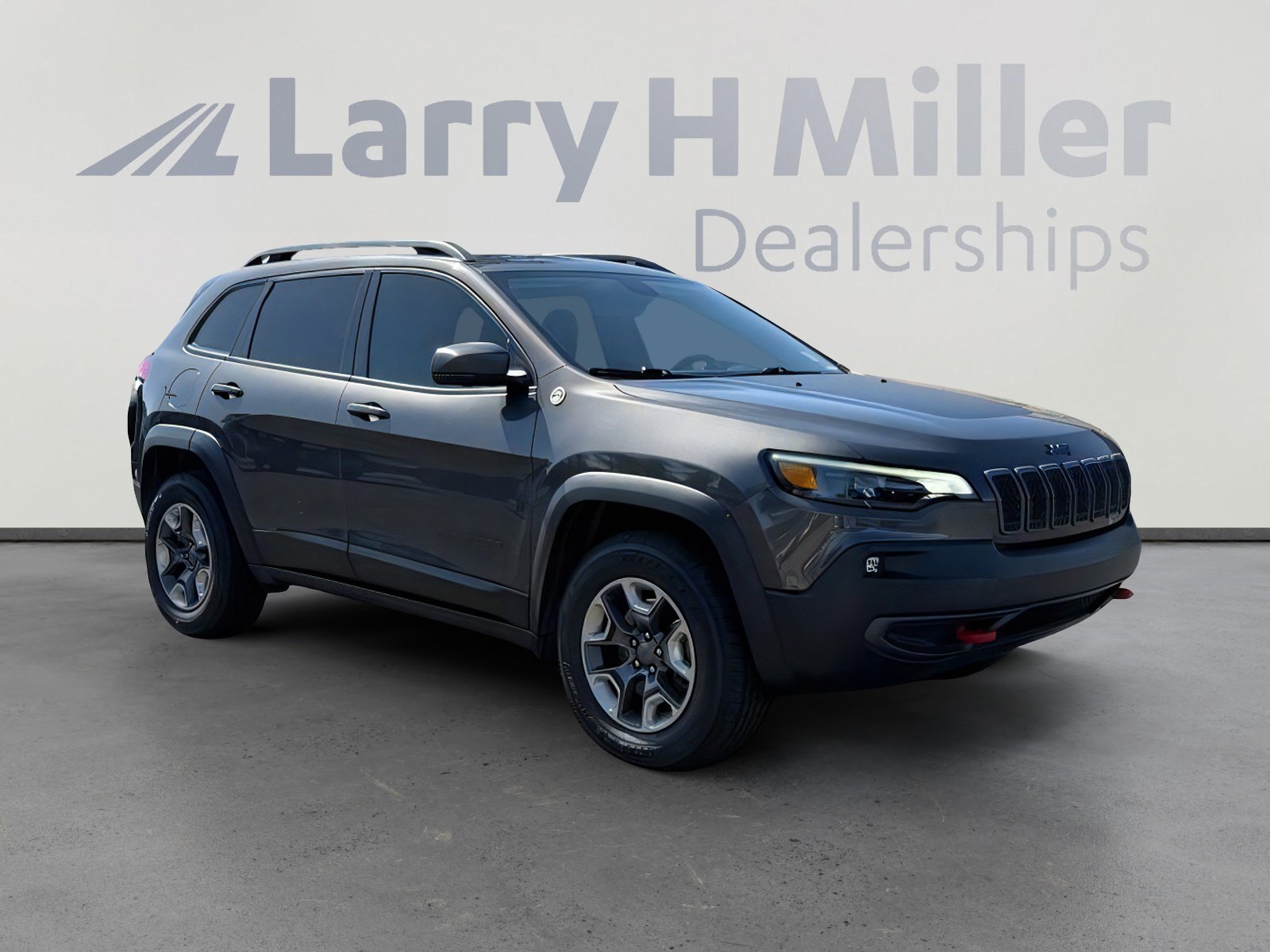 Used 2019 Jeep Cherokee Trailhawk w/ Comfort/Convenience Group image 8