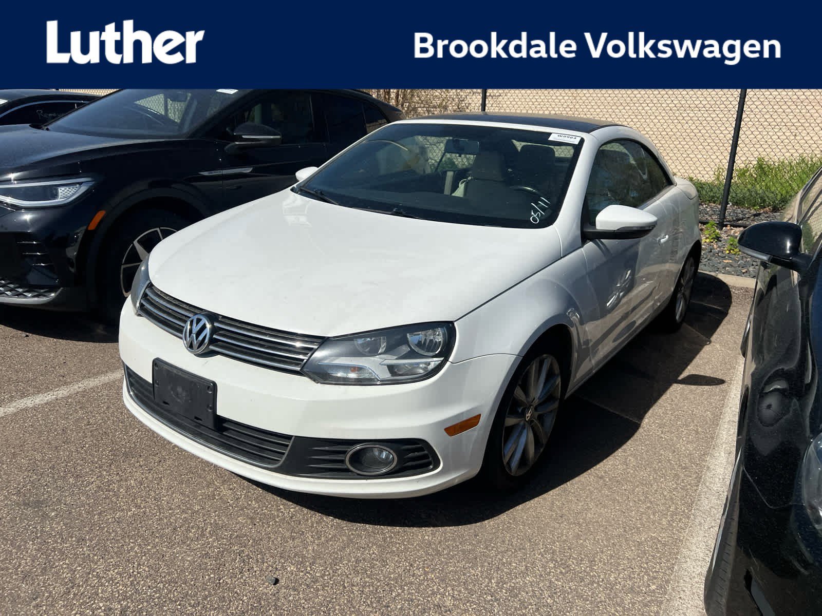 Used 2012 Volkswagen Eos Komfort FWD image 1