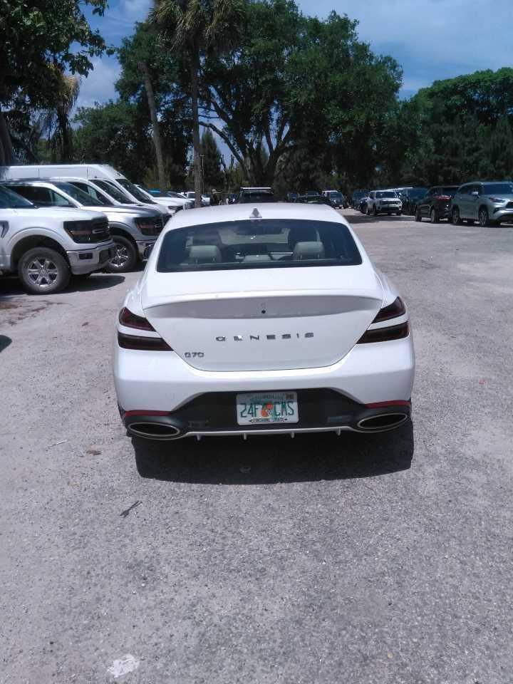 Used 2025 Genesis G70 2.5T RWD image 6