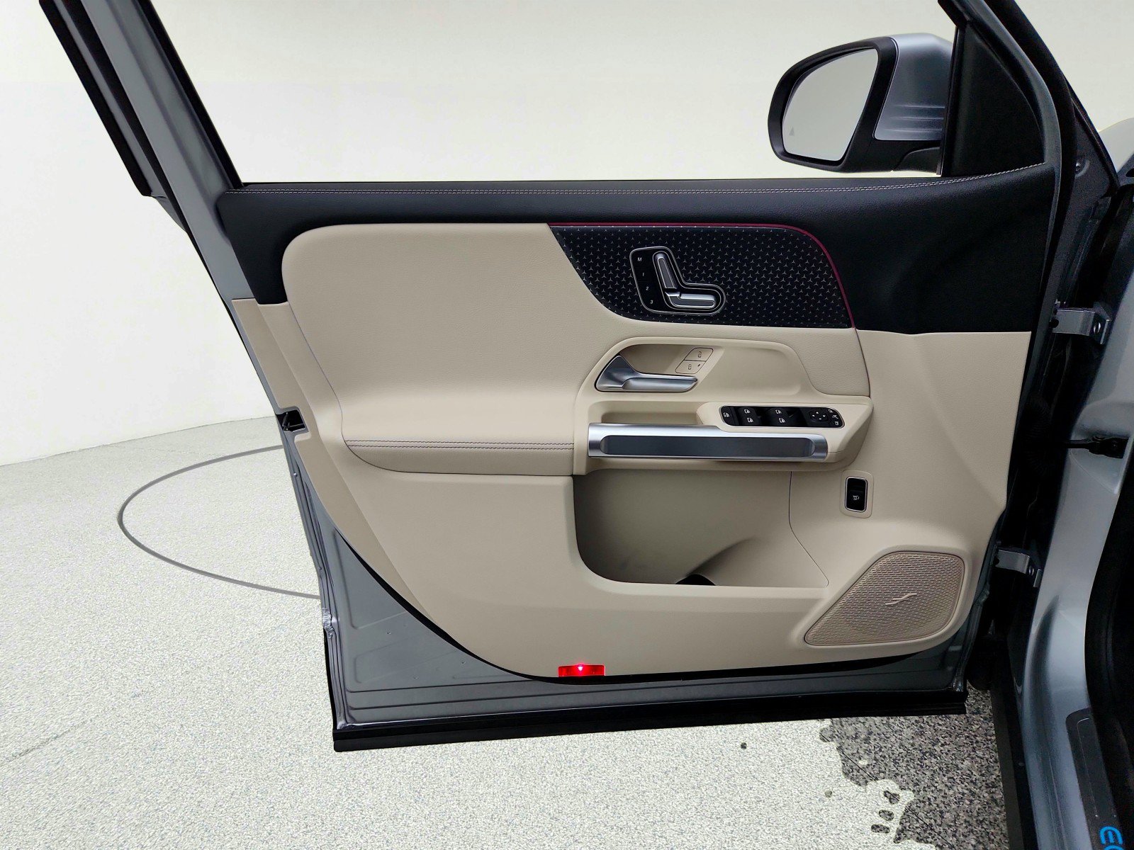 Certified 2024 Mercedes-Benz EQB 250+ image 27