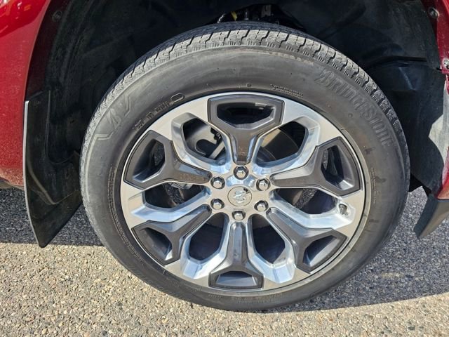 Used 2022 RAM 1500 Limited w/ Body Color Bumper Group image 5