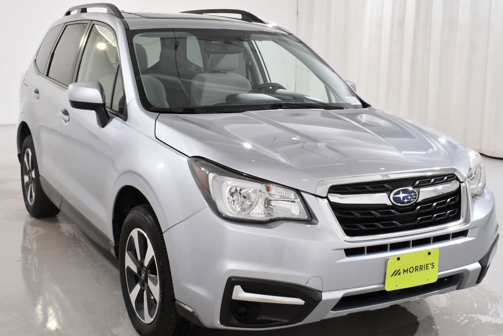 Used 2017 Subaru Forester 2.5i Premium w/ All-Weather Package image 4