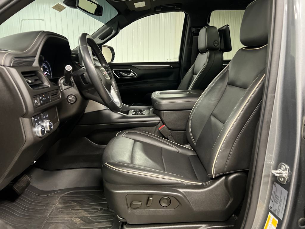 Certified 2021 GMC Yukon SLT w/ SLT Premium Package AWD/4WD image 13