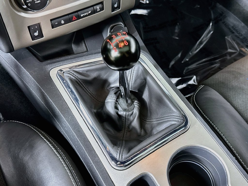 Used 2014 Dodge Challenger SRT8 w/ Harman/Kardon Audio Group RWD image 26