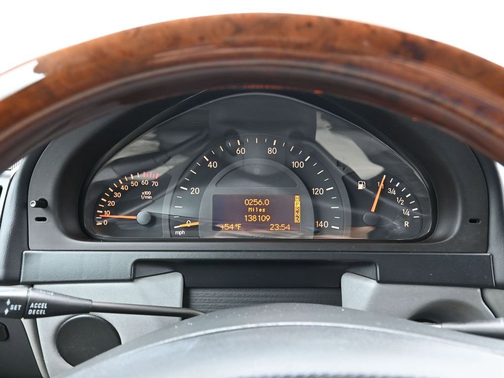 Used 2005 Mercedes-Benz G 500 image 24