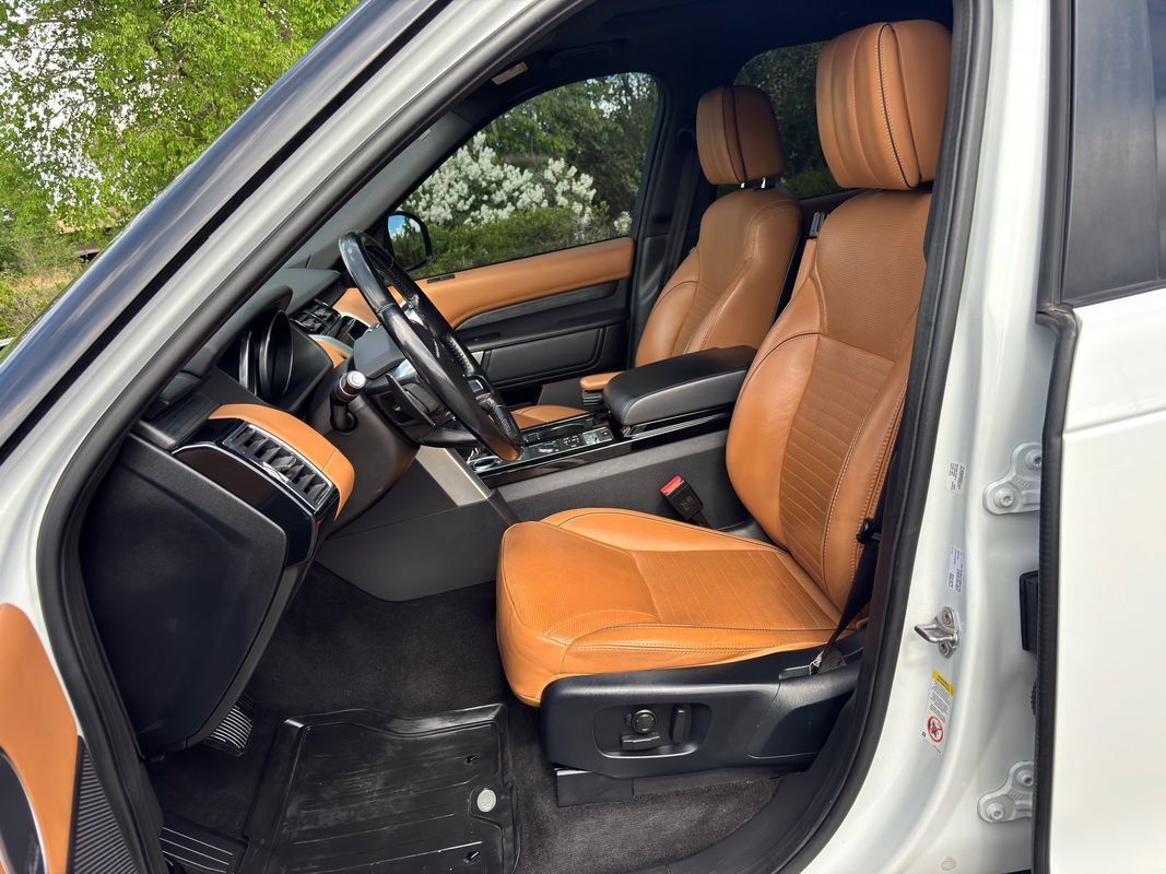Used 2017 Land Rover Discovery HSE Luxury AWD/4WD image 20
