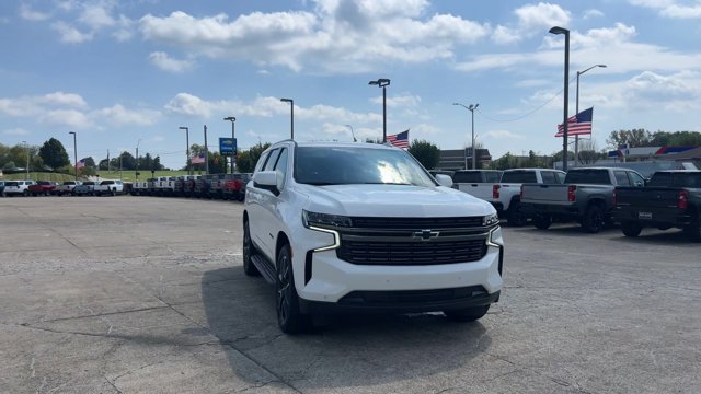 Used 2021 Chevrolet Tahoe RST w/ Luxury Package AWD/4WD image 3