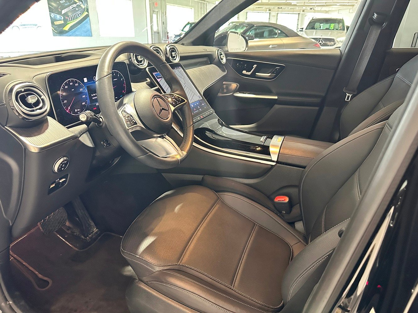Used 2023 Mercedes-Benz GLC 300 4MATIC image 7