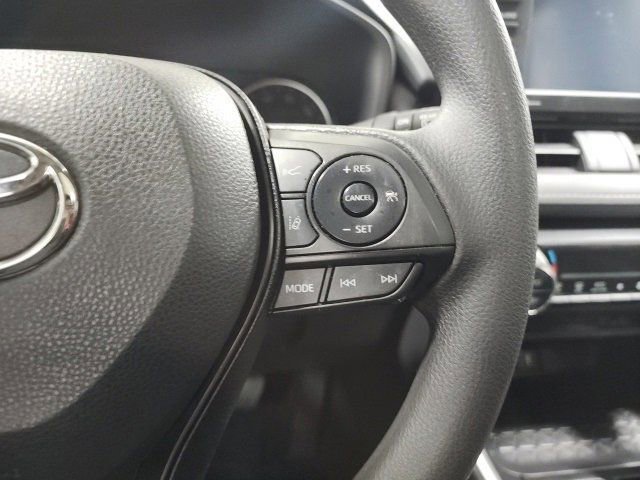 Certified 2022 Toyota RAV4 XLE w/ Convenience Package image 31