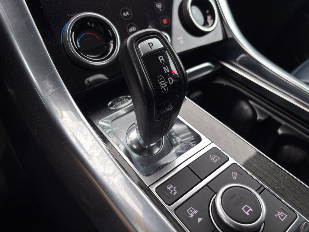 Used 2019 Land Rover Range Rover Sport Supercharged AWD/4WD image 39