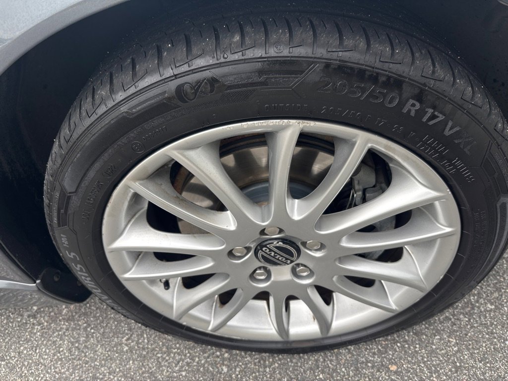 Used 2009 Volvo S40 2.4i FWD image 9