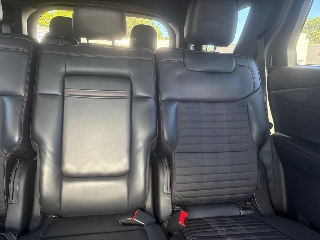 Certified 2025 Ford Explorer ST-Line w/ ST-Line Street Pack AWD/4WD image 20