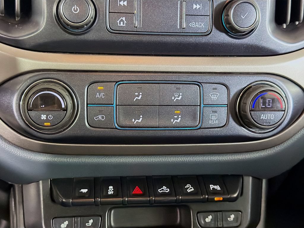 Used 2021 Chevrolet Colorado Z71 AWD/4WD image 16