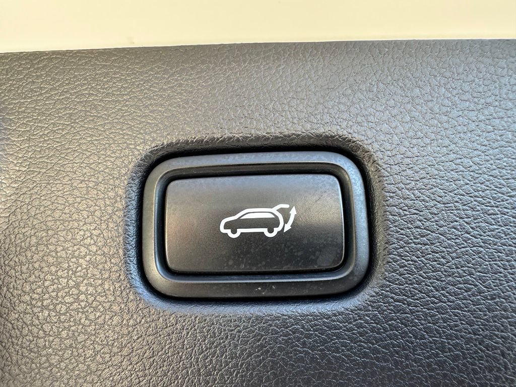 Used 2024 Hyundai Palisade Limited AWD/4WD image 36