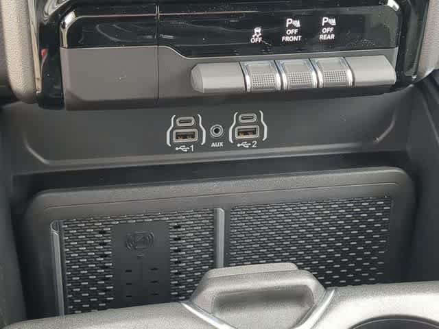 New 2026 RAM 1500 Big Horn AWD/4WD image 32