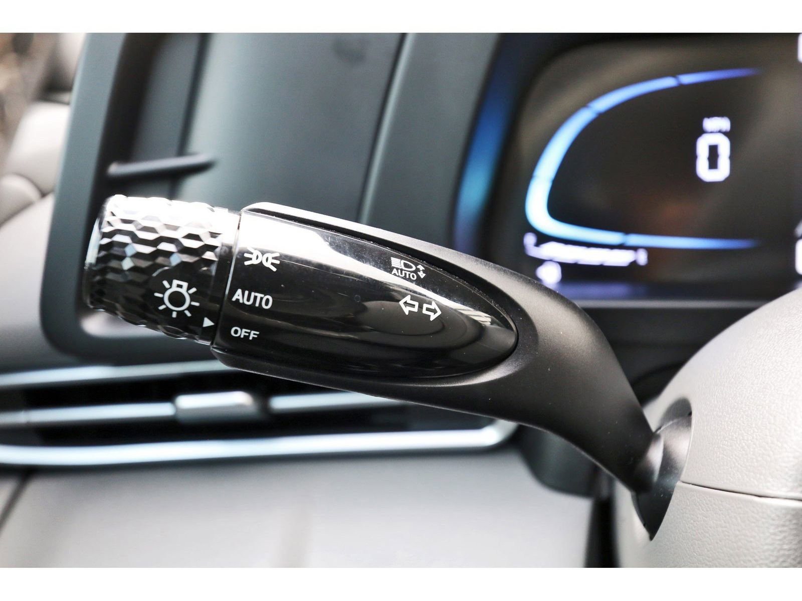 Certified 2025 Hyundai Elantra Sport FWD image 19