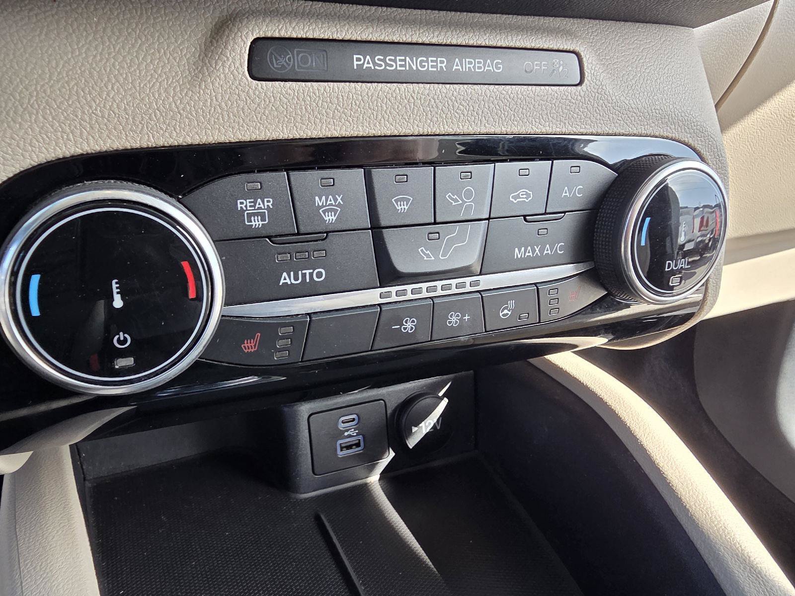 Used 2022 Ford Escape SEL AWD/4WD image 21