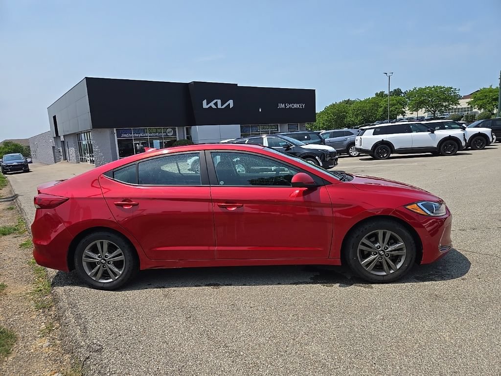 Used 2017 Hyundai Elantra Value Edition w/ Cargo Package FWD image 2