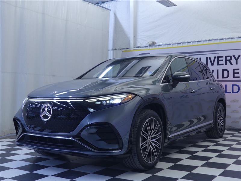 Used 2023 Mercedes-Benz EQS 580 4MATIC SUV image 4