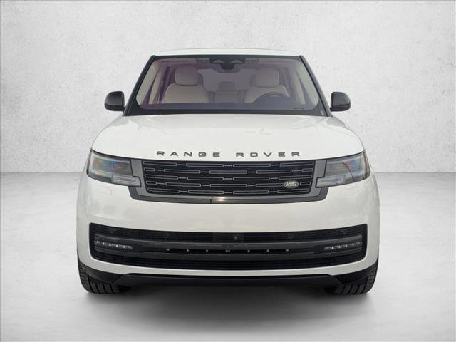 Used 2023 Land Rover Range Rover SE image 2