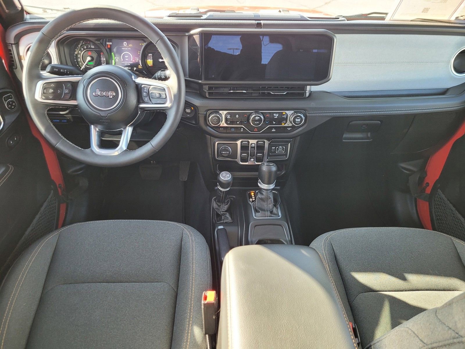 Used 2025 Jeep Wrangler Sahara 4xe image 13