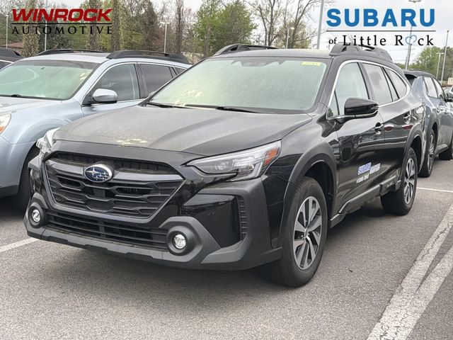 Used 2025 Subaru Outback Premium image 1