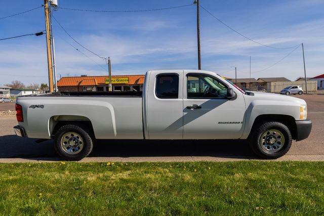 Used 2007 Chevrolet Silverado 1500 W/T w/ Towing Package AWD/4WD image 4