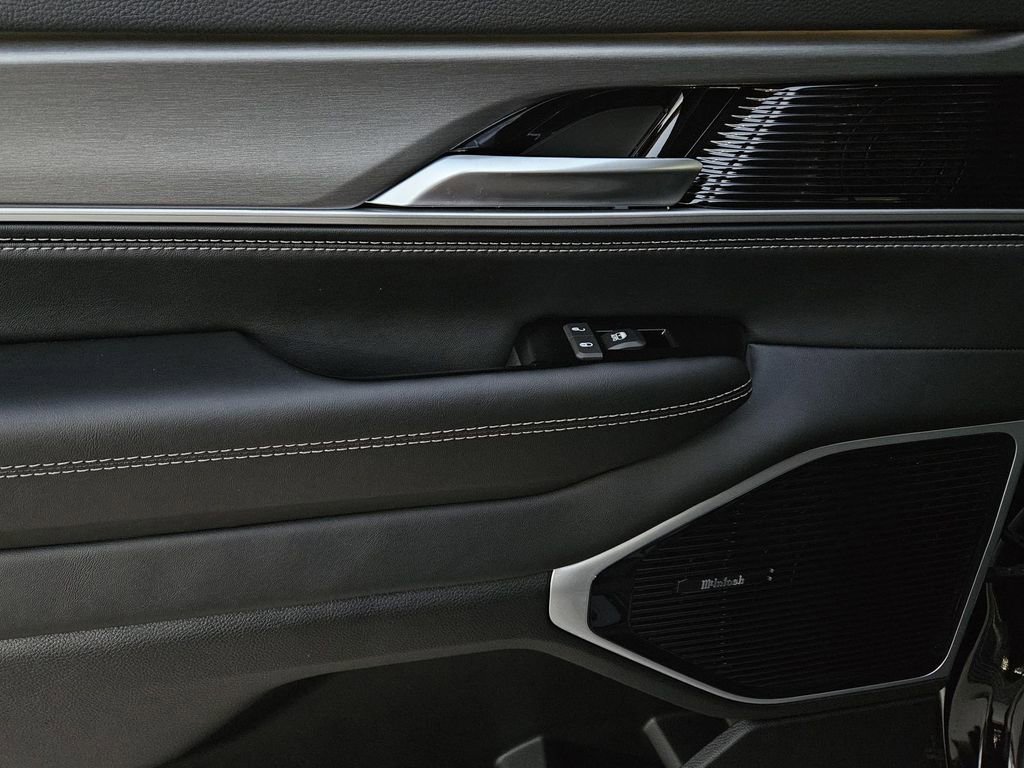 New 2026 Jeep Grand Wagoneer L Limited image 19