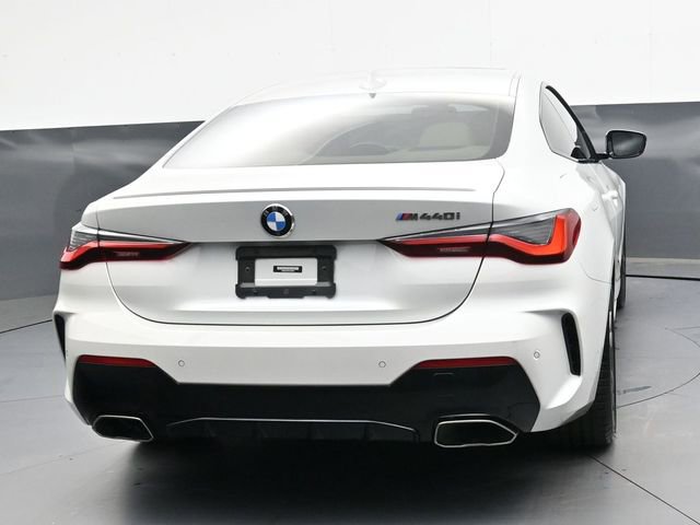 Used 2022 BMW M440i Coupe w/ Premium Package image 4