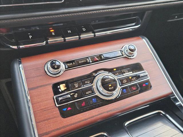 Used 2022 Lincoln Aviator Reserve w/ Elements Package Plus image 28