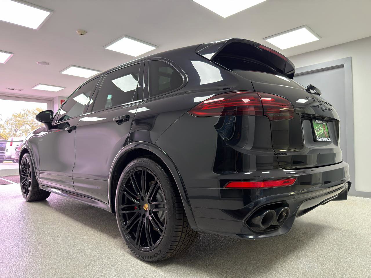 Used 2017 Porsche Cayenne GTS AWD/4WD image 5