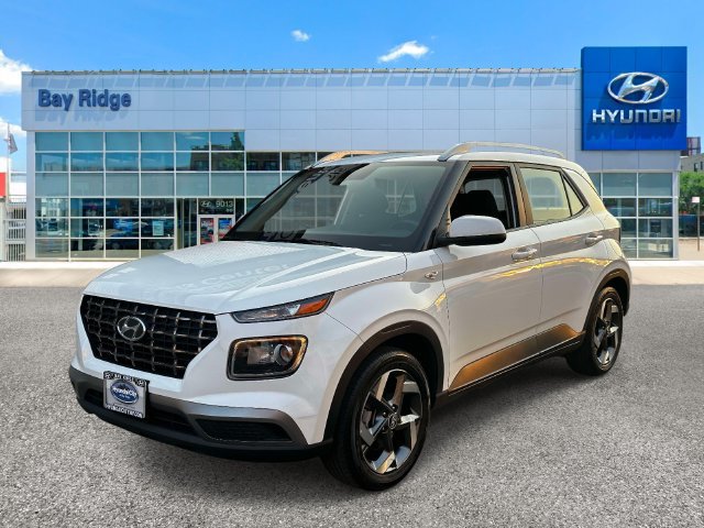 Used 2025 Hyundai Venue SEL FWD image 10